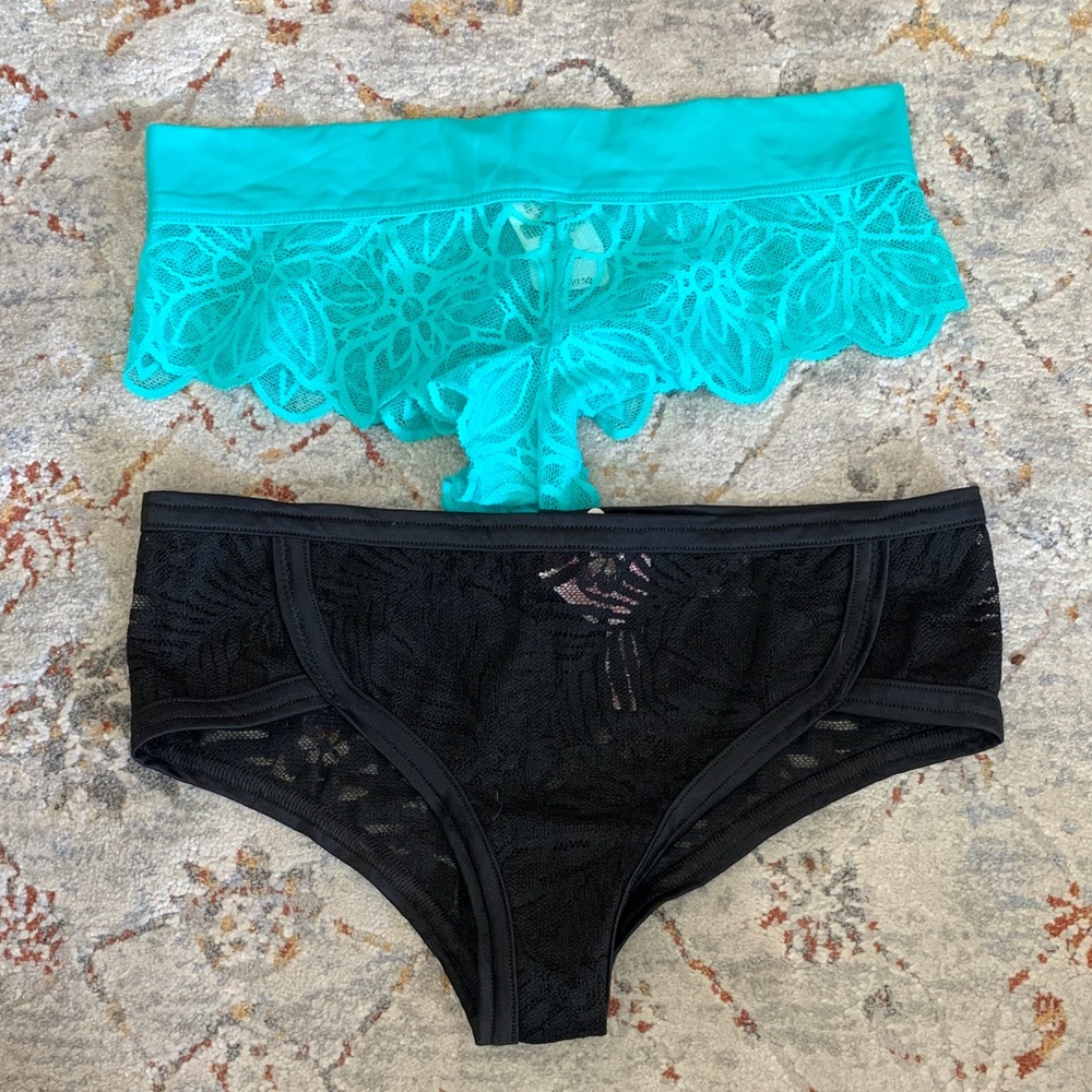 NWT Victoria’s Secret Lace Panties in Teal and Black